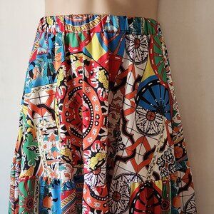 Full skirt sz XXL colorful baroque pattern mid length VGUC